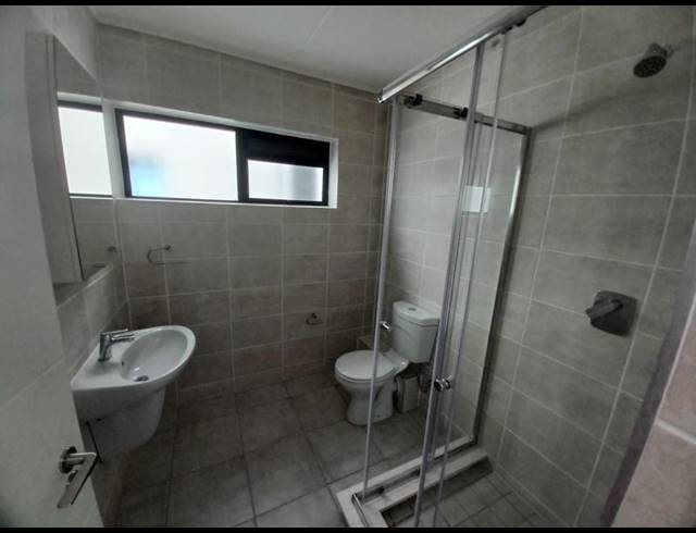 1 BEDROOM PROPERTY TO RENT IN GREENBAY ECO ESTATE